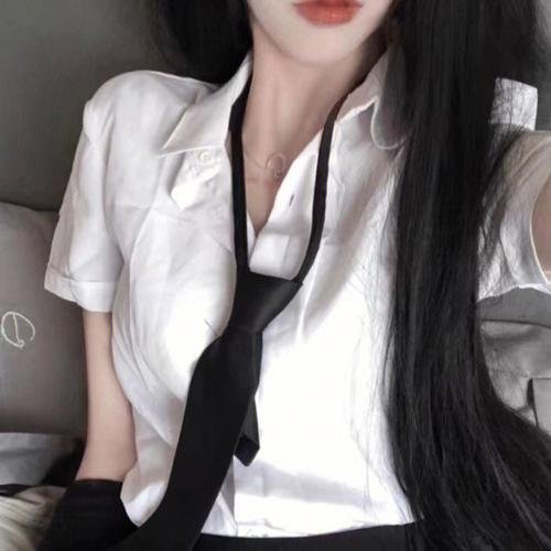 横冲直撞俏娇娃